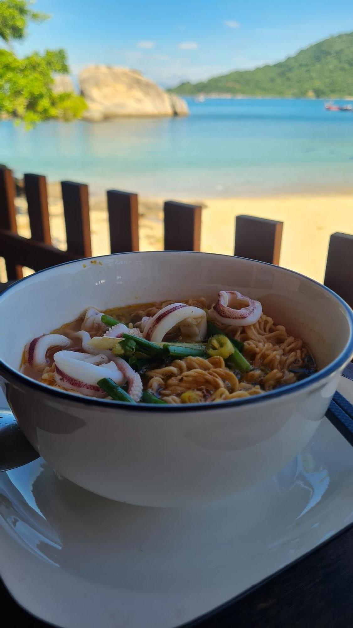 The Coral Homestay & Pub Tân Hiệ エクステリア 写真