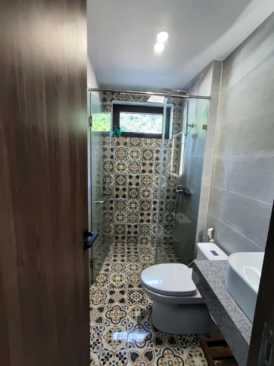 The Coral Homestay & Pub Tân Hiệ エクステリア 写真